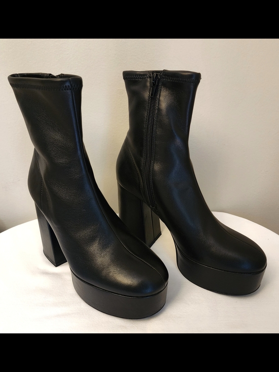 Steve Madden Black Platform Block-Heel Ankle Boots
